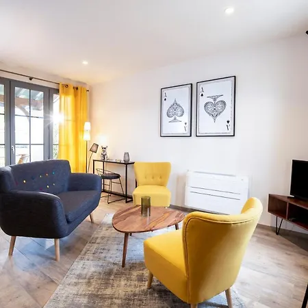 Feriehus Clos Castel *