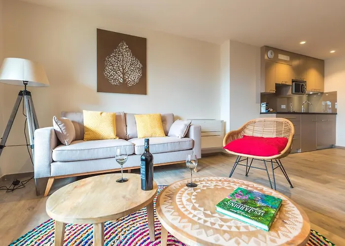 Clos Castel Holiday home *